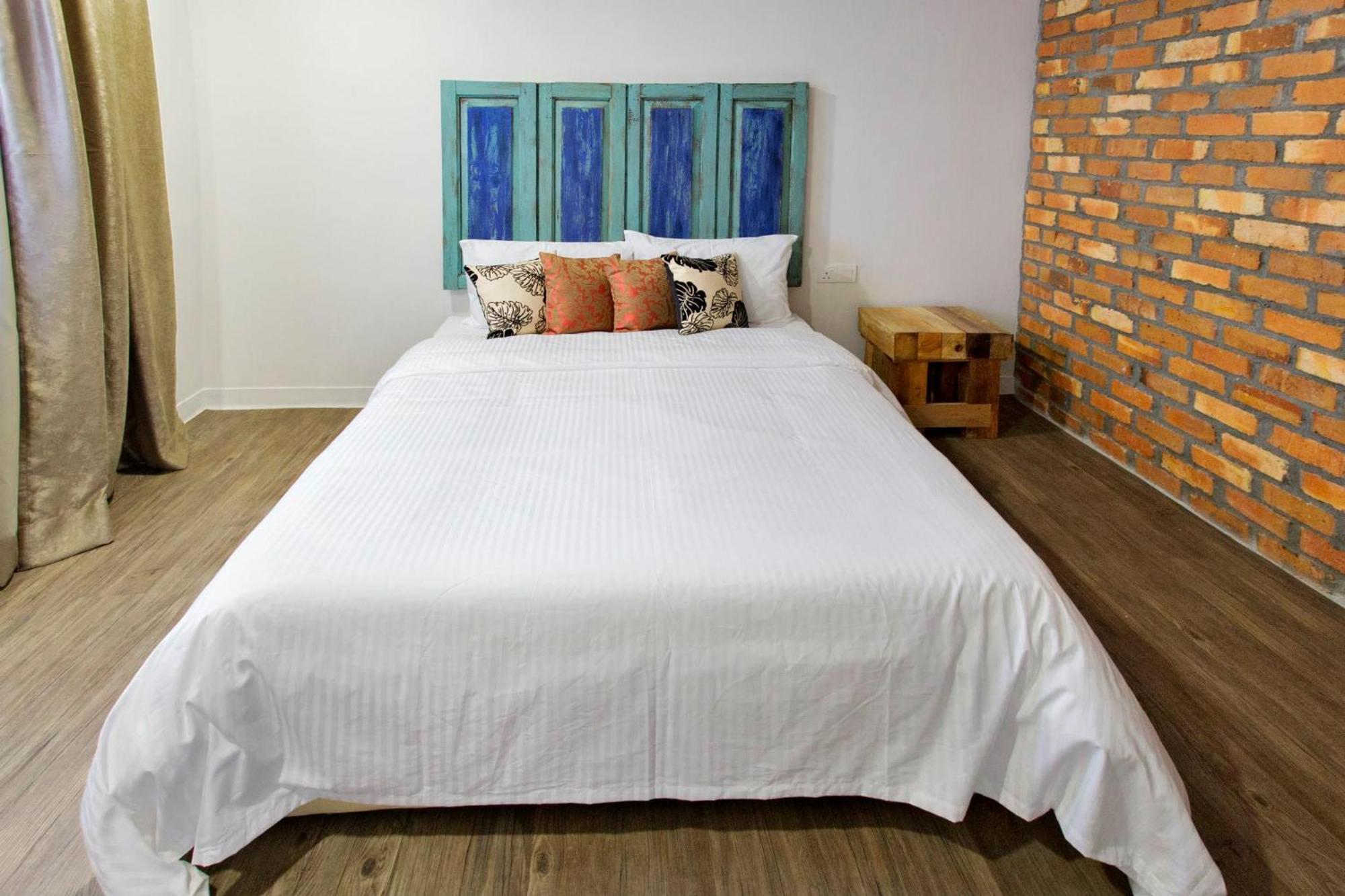 Redstone Boutique Hotel Куала-Лумпур Экстерьер фото